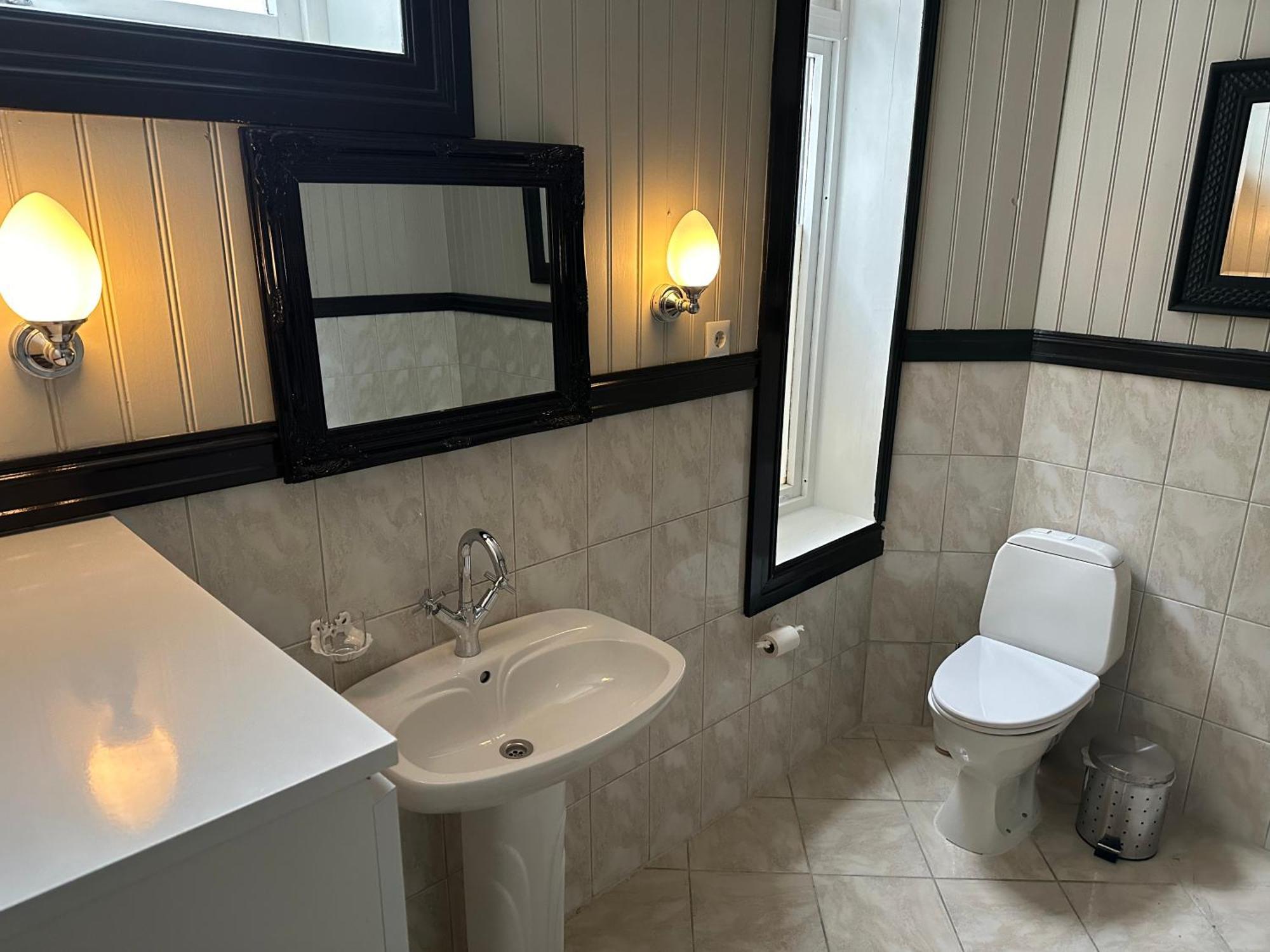 Stylish Big Jugend Art Nouveau Apartment With Balcony Heart Of Ålesund Exteriör bild